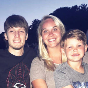 Meet your Posher, Cassidy goff